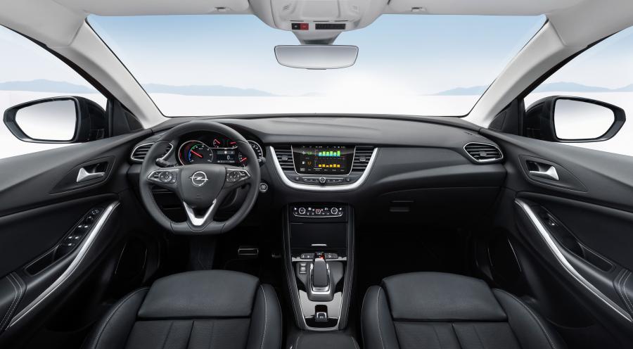 Торпедо Opel Grandland X Hybrid4 2019 года  (фото 42 из 42)